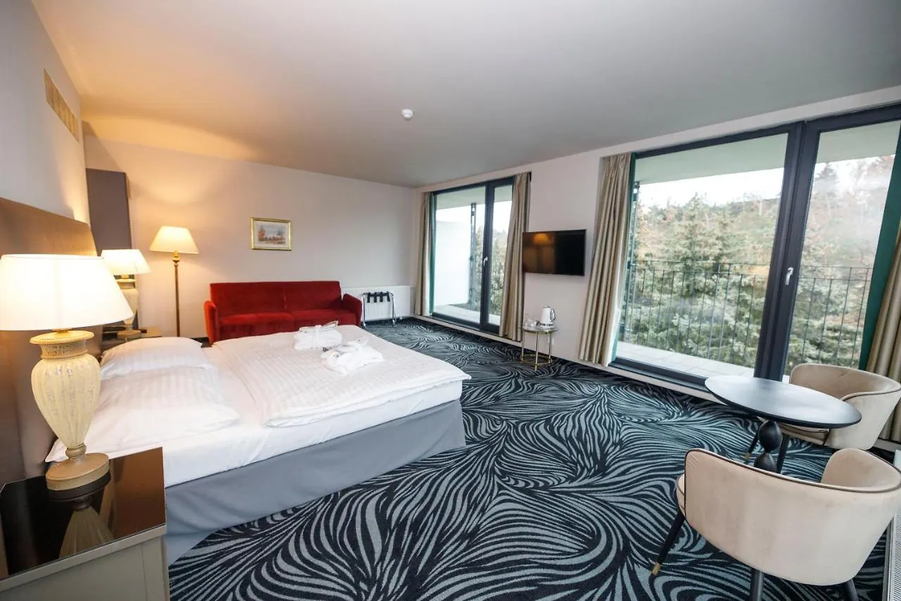 **** Hotel Parkhotel Carlsbad Inn Dalovice Tschechische Republik
